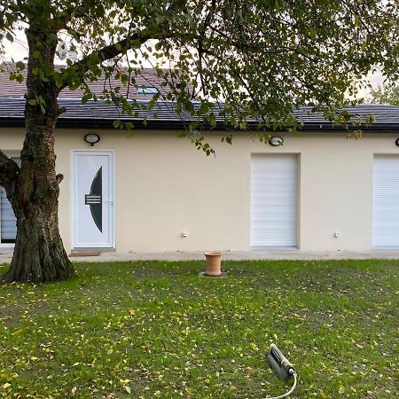 Logement proche de l’aéroport CDG et parc des expo Tremblay-en-France Exterior foto